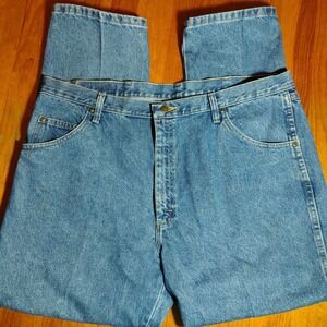 Wrangler Jeans Mens 42x30 Blue Denim Pants‎ Classic Regular Fit